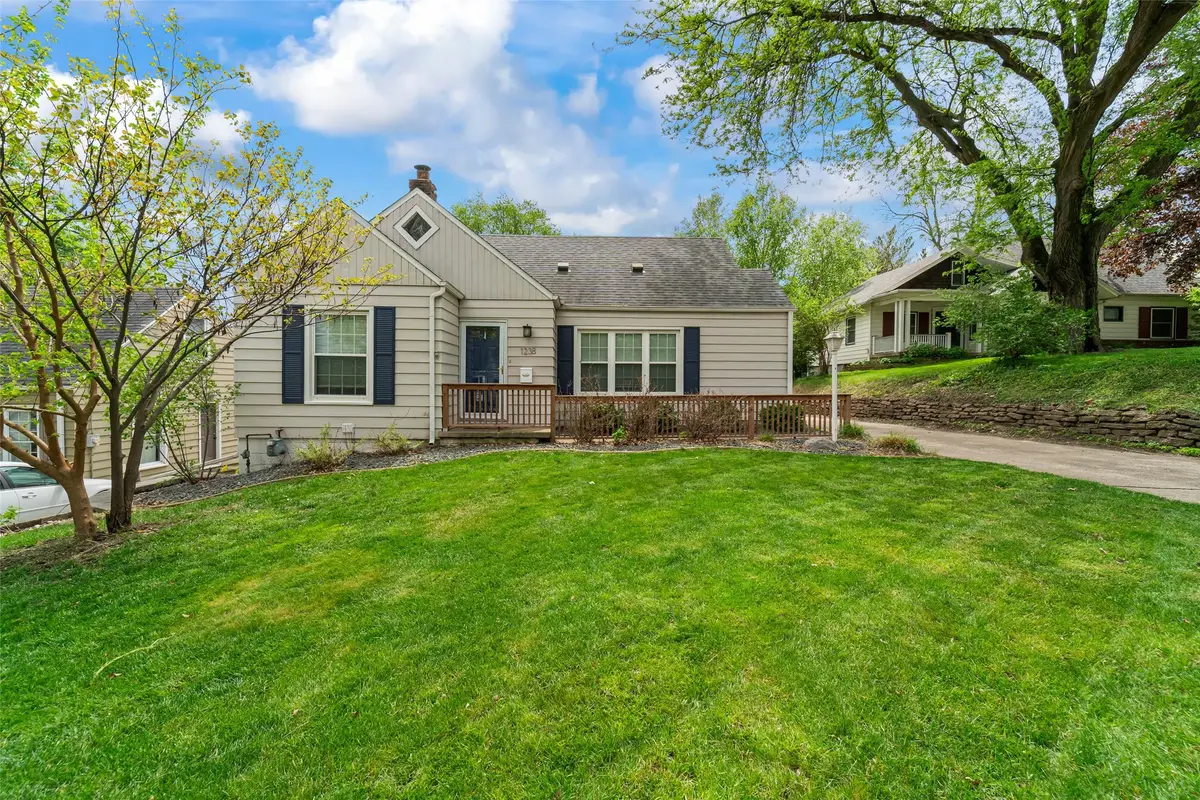 1238 Broad Street, Des Moines, IA 50315 - #1