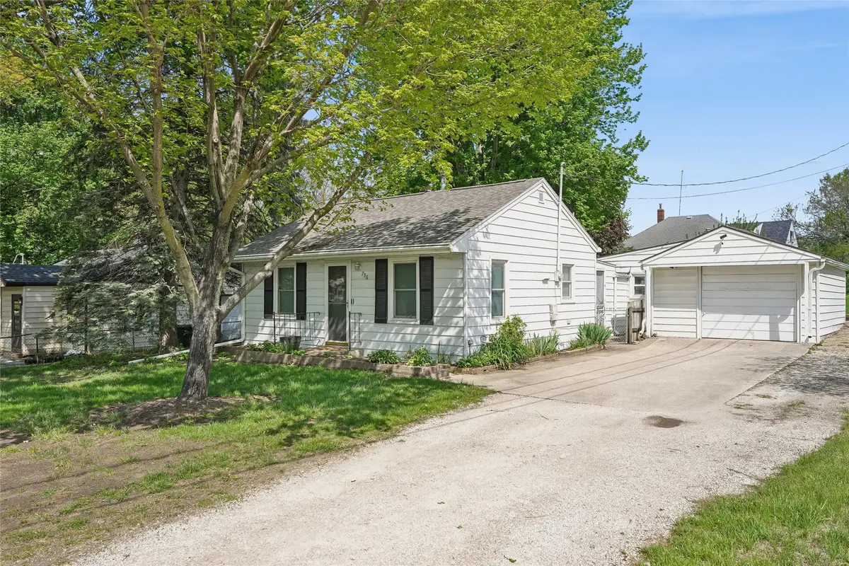 796 E Aurora Avenue, Des Moines, IA 50313 - #1