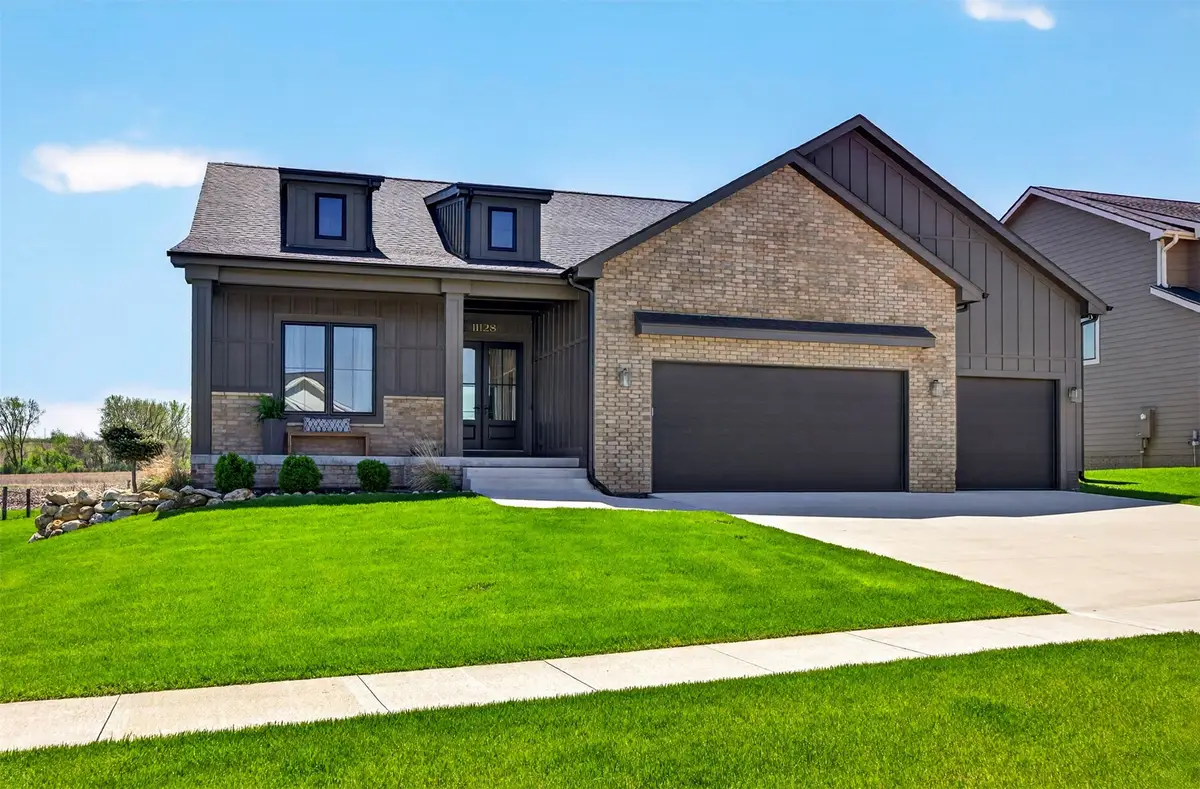 11128 Westport Drive, West Des Moines, IA 50266 - #1