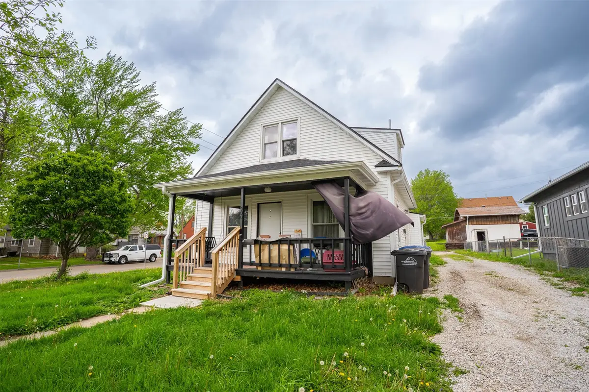 900 Morton Avenue, Des Moines, IA 50316 - #1