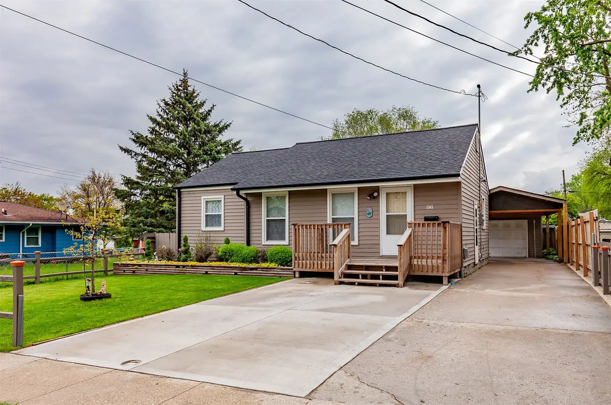 1345 E 16th Street, Des Moines, IA 50316 - #1