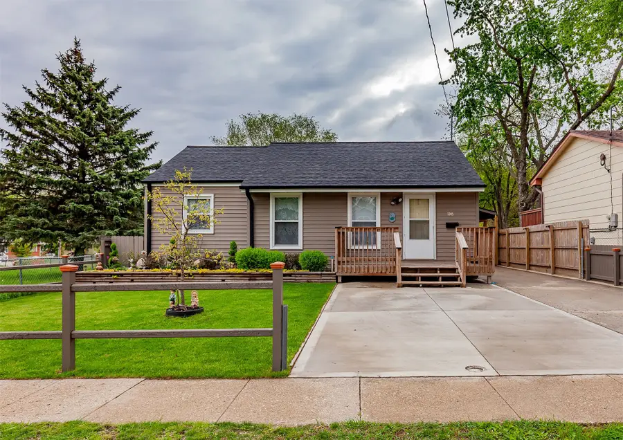 1345 E 16th Street, Des Moines, IA 50316 - #2