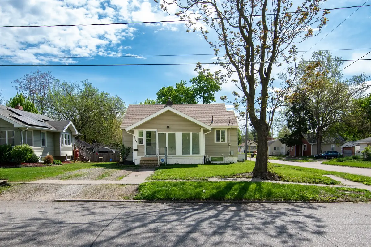 3203 Cambridge Street, Des Moines, IA 50313 - #1