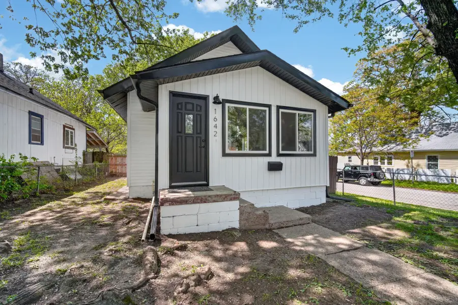 1642 22nd Street, Des Moines, IA 50310 - #2