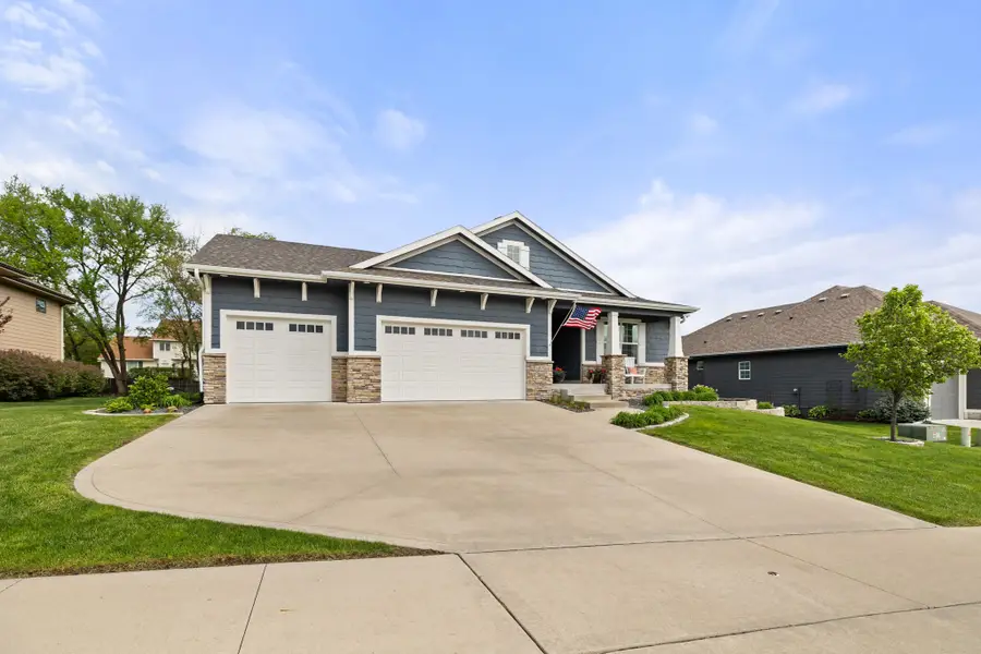 14323 Sheridan Avenue, Urbandale, IA 50323 - #2