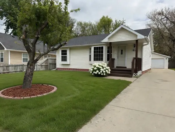 613 SW 61st Street, Des Moines, IA 50312