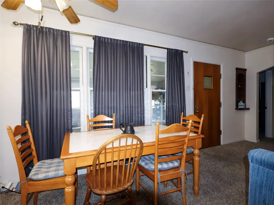 1318 E Douglas Avenue, Des Moines, IA 50316 - #3