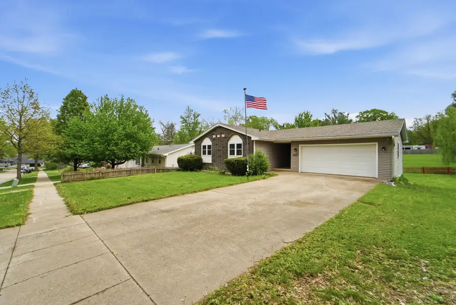 4207 SW 25th Street, Des Moines, IA 50321 - #3