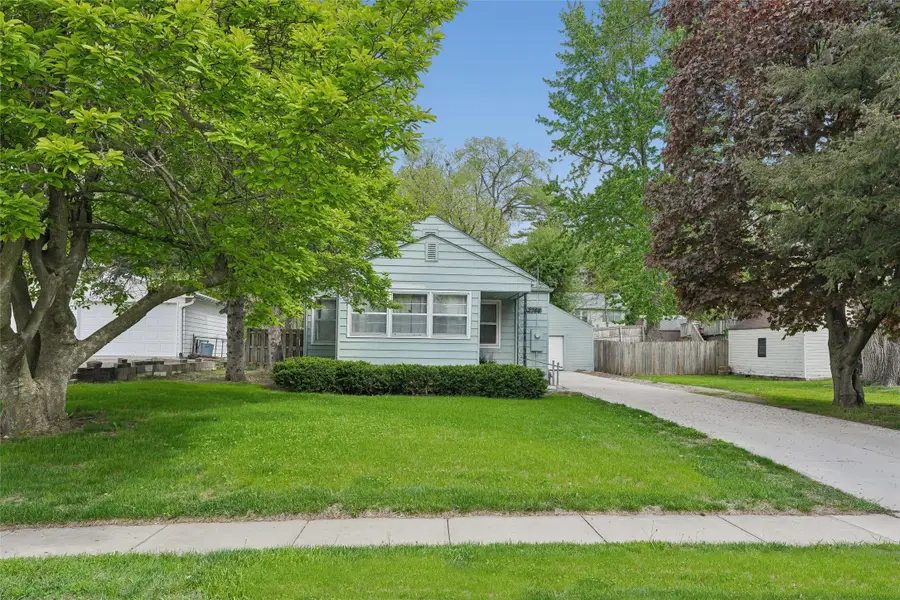 2744 E Douglas Avenue, Des Moines, IA 50317 - #3