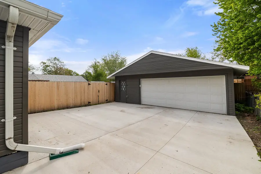 1025 Hoffman Avenue, Des Moines, IA 50316 - #3