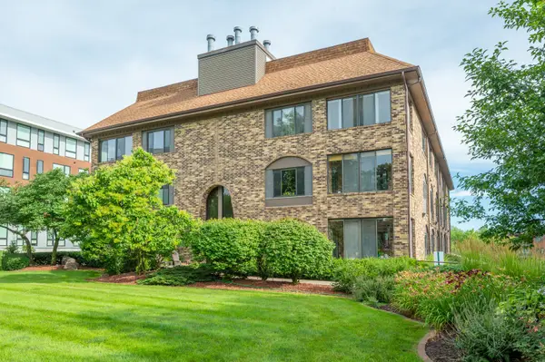 3667 Grand Avenue #2, Des Moines, IA 50312