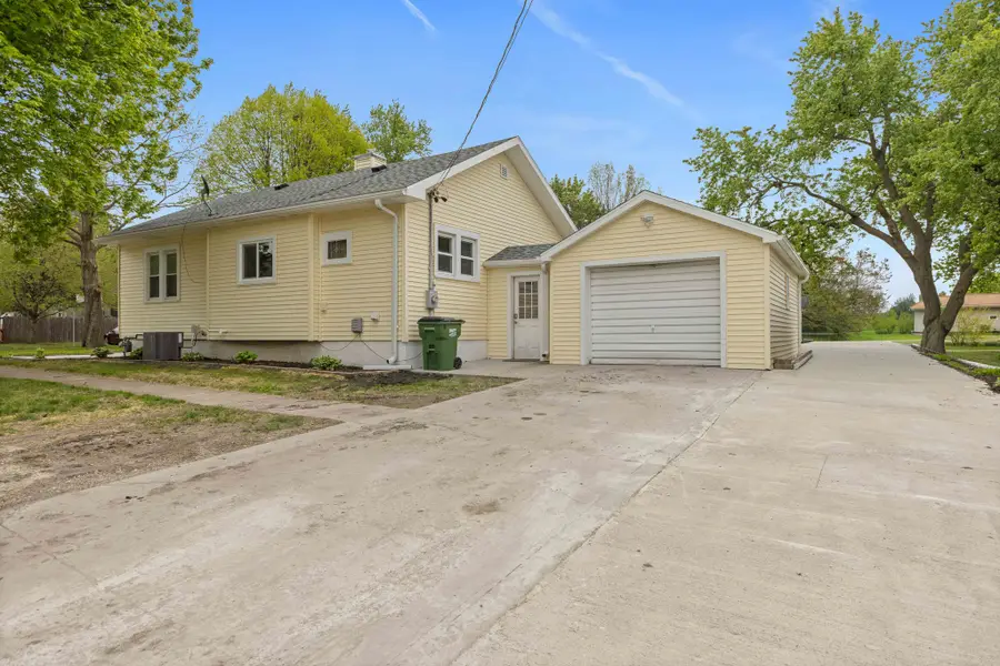 1327 Greene Street, Boone, IA 50036 - #2
