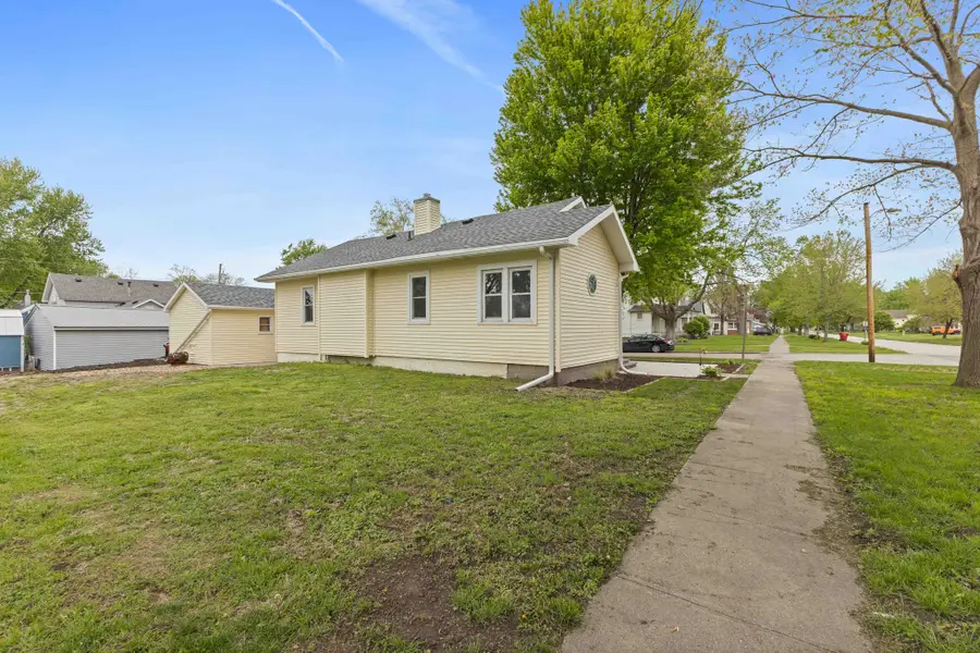 1327 Greene Street, Boone, IA 50036 - #3