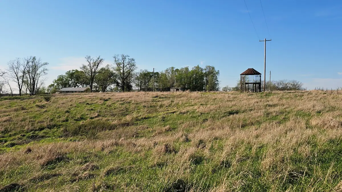54826 250th Avenue, Chariton, IA 50049 - #1