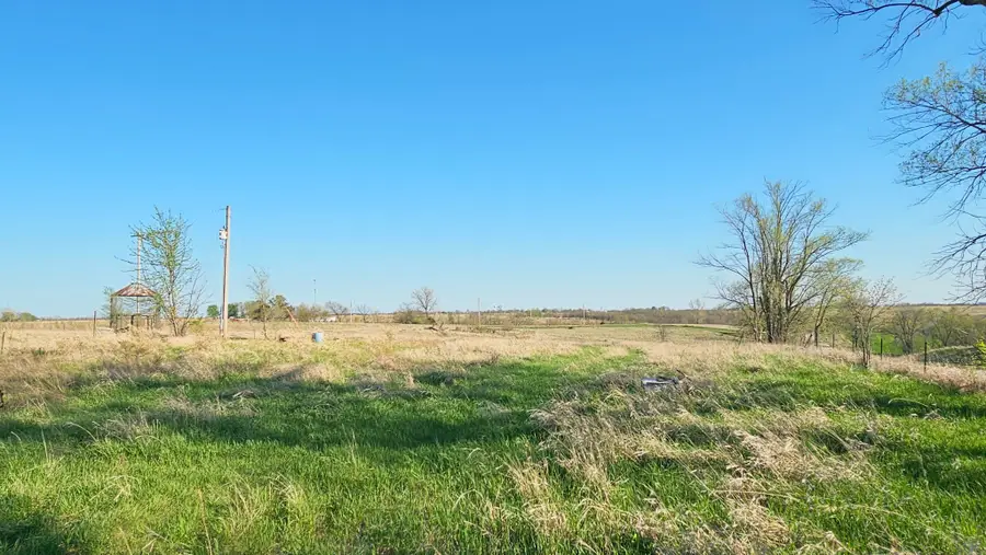 54826 250th Avenue, Chariton, IA 50049 - #2