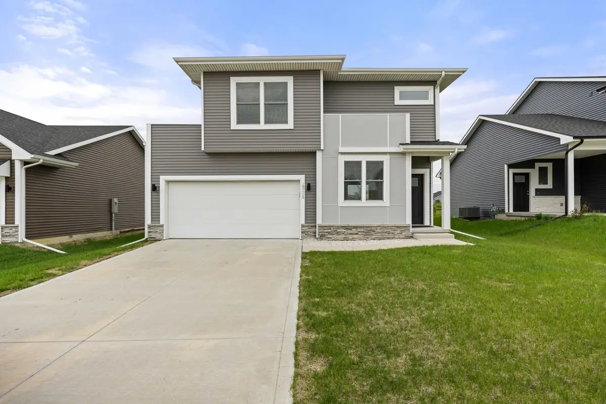 15215 Deerview Drive, Urbandale, IA 50323 - #1