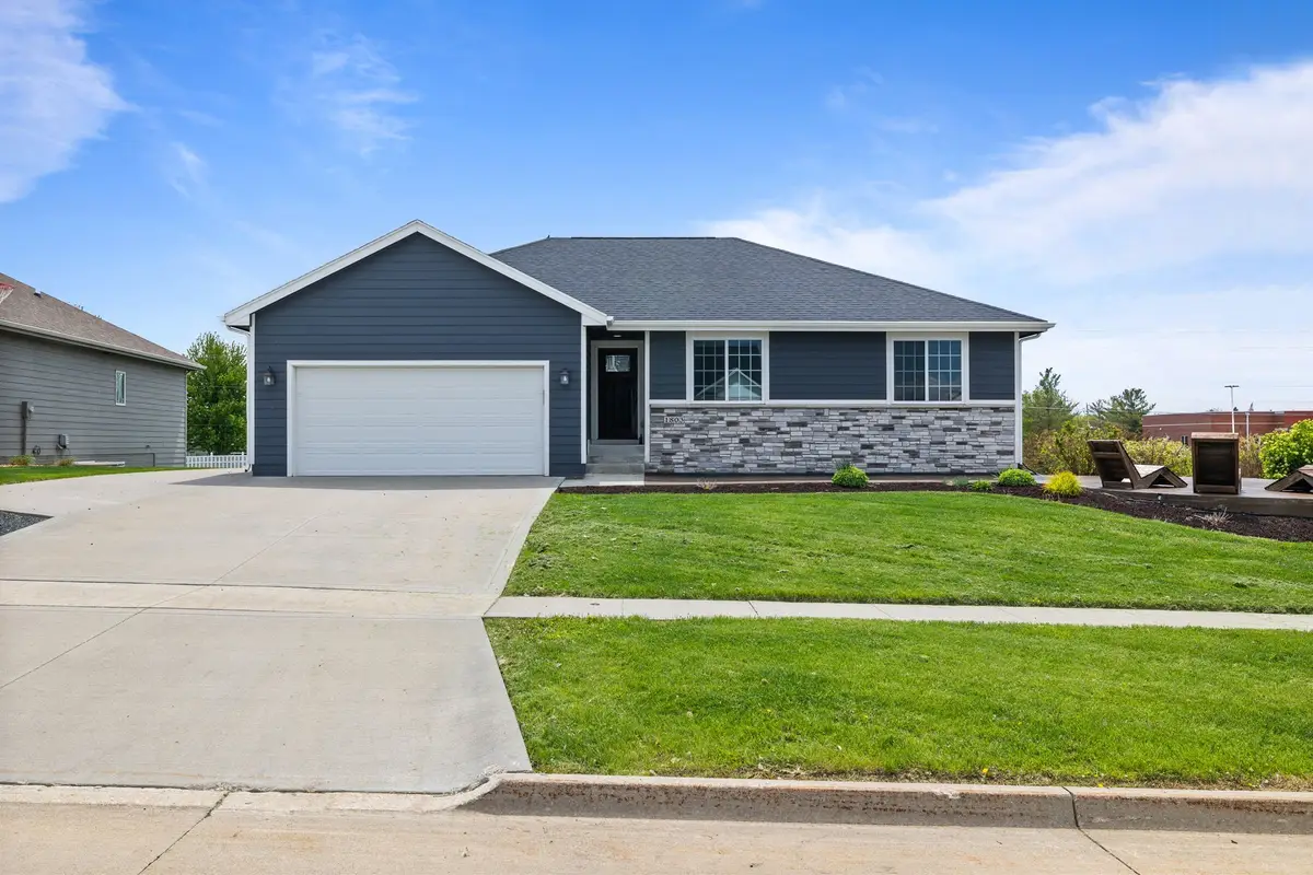 1803 NE Oak Drive, Ankeny, IA 50021 - #1
