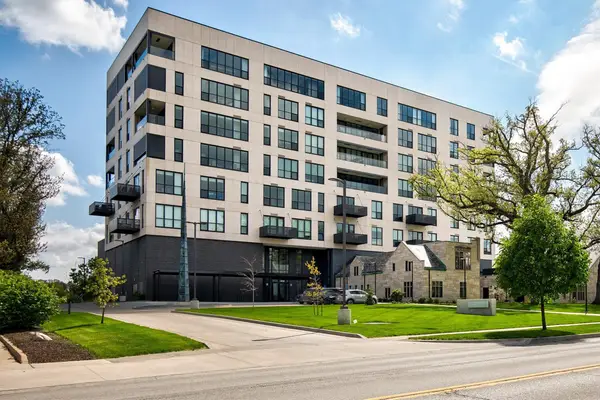3750 Grand Avenue #501, Des Moines, IA 50312