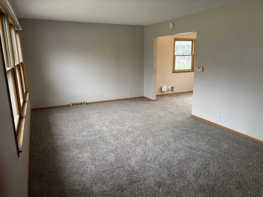 3924 Aspen Drive, West Des Moines, IA 50265 - #3