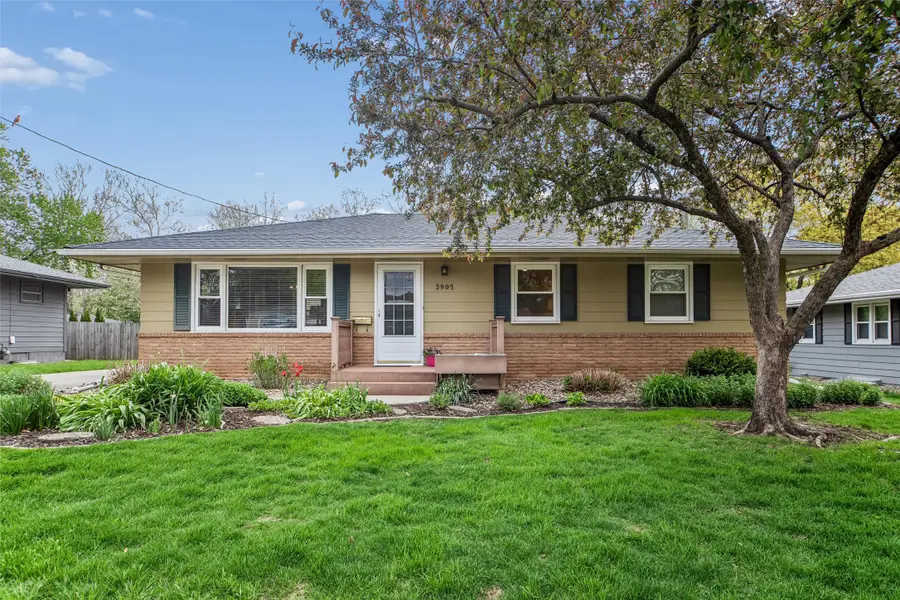 3905 83rd Street, Urbandale, IA 50322 - #2
