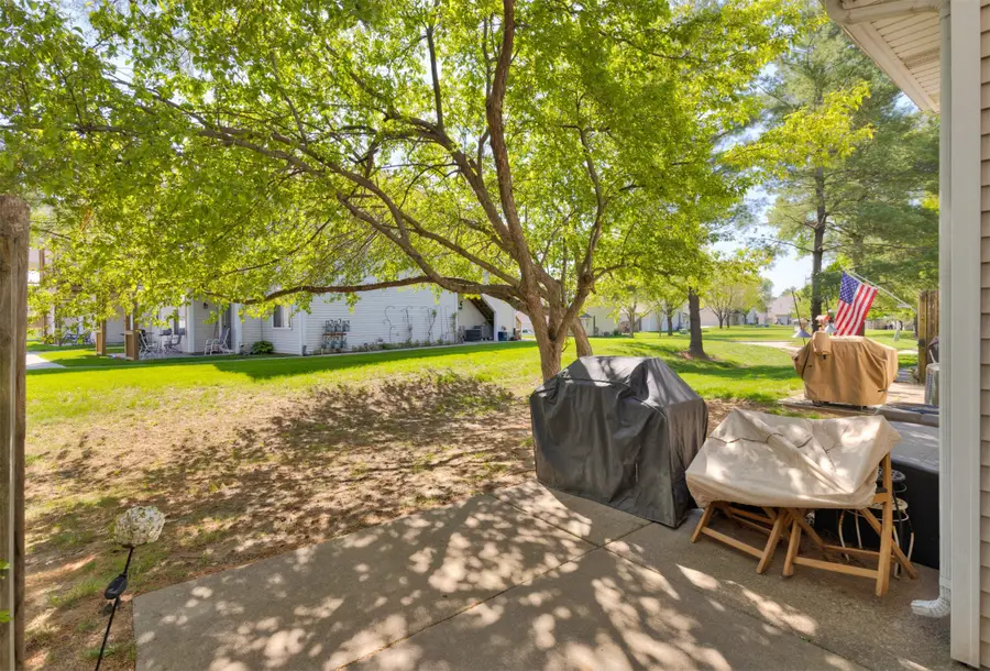 6800 Ashworth Road #303, West Des Moines, IA 50266 - #2