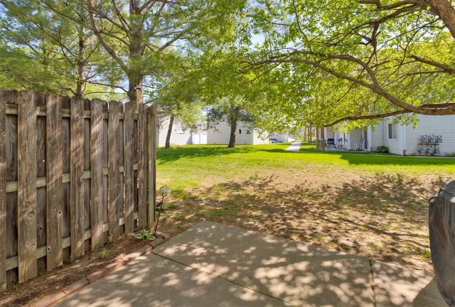 6800 Ashworth Road #303, West Des Moines, IA 50266 - #3