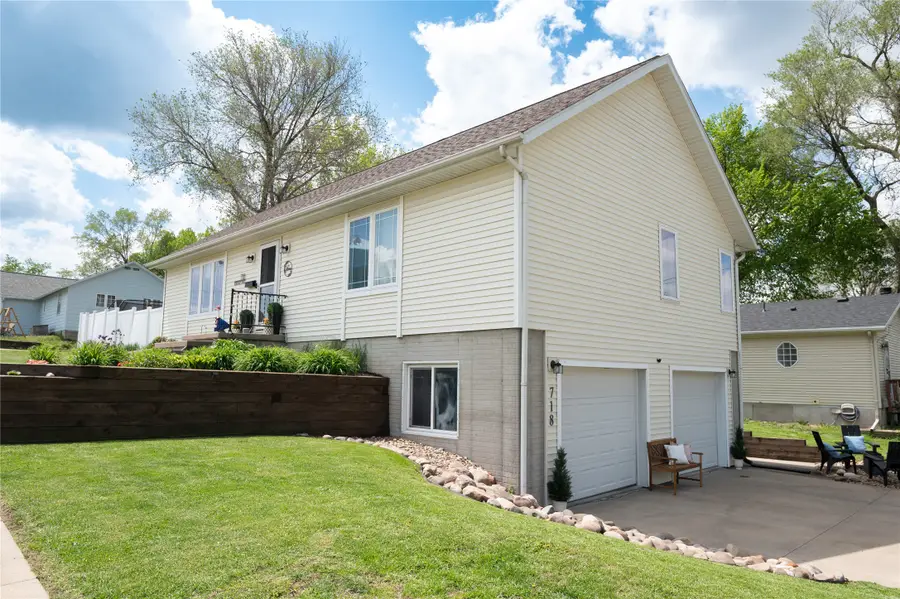 718 N Kent Street, Knoxville, IA 50138 - #2