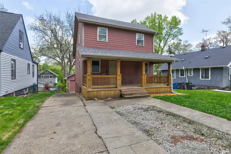 661 34th Street, Des Moines, IA 50312 - #2