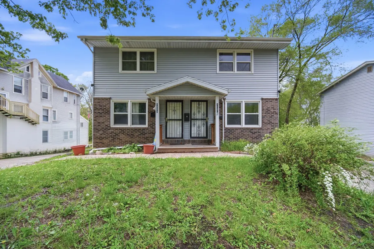 1424 & 1426 E 9th Street, Des Moines, IA 50316 - #1