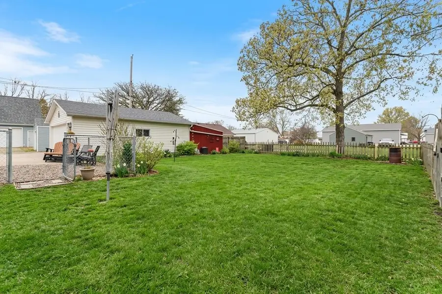 105 W Rippey Avenue, Baxter, IA 50028 - #2