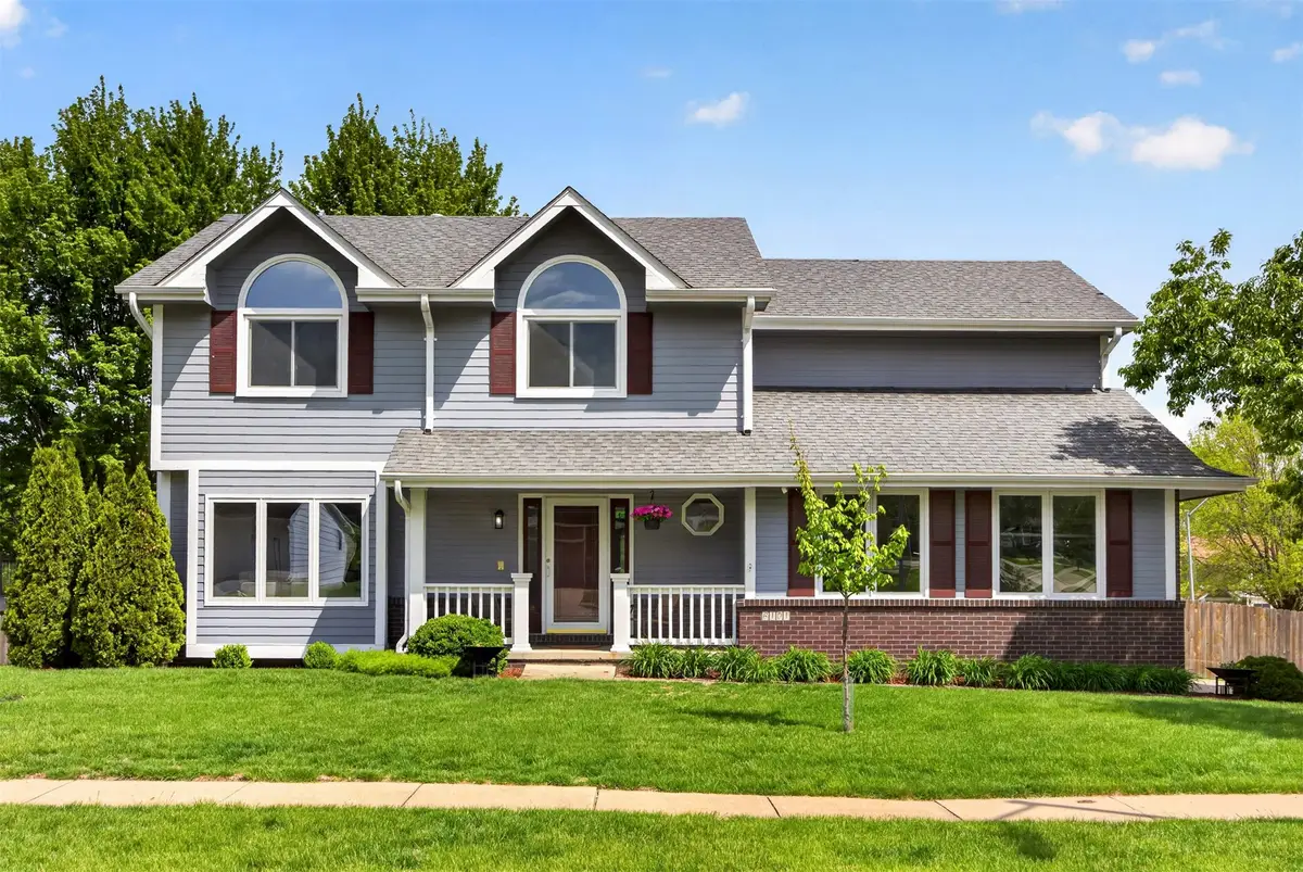 6101 Sharon Circle, Urbandale, IA 50322 - #1