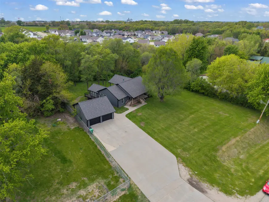 606 Jasper Avenue Ne, Mitchellville, IA 50169 - #2