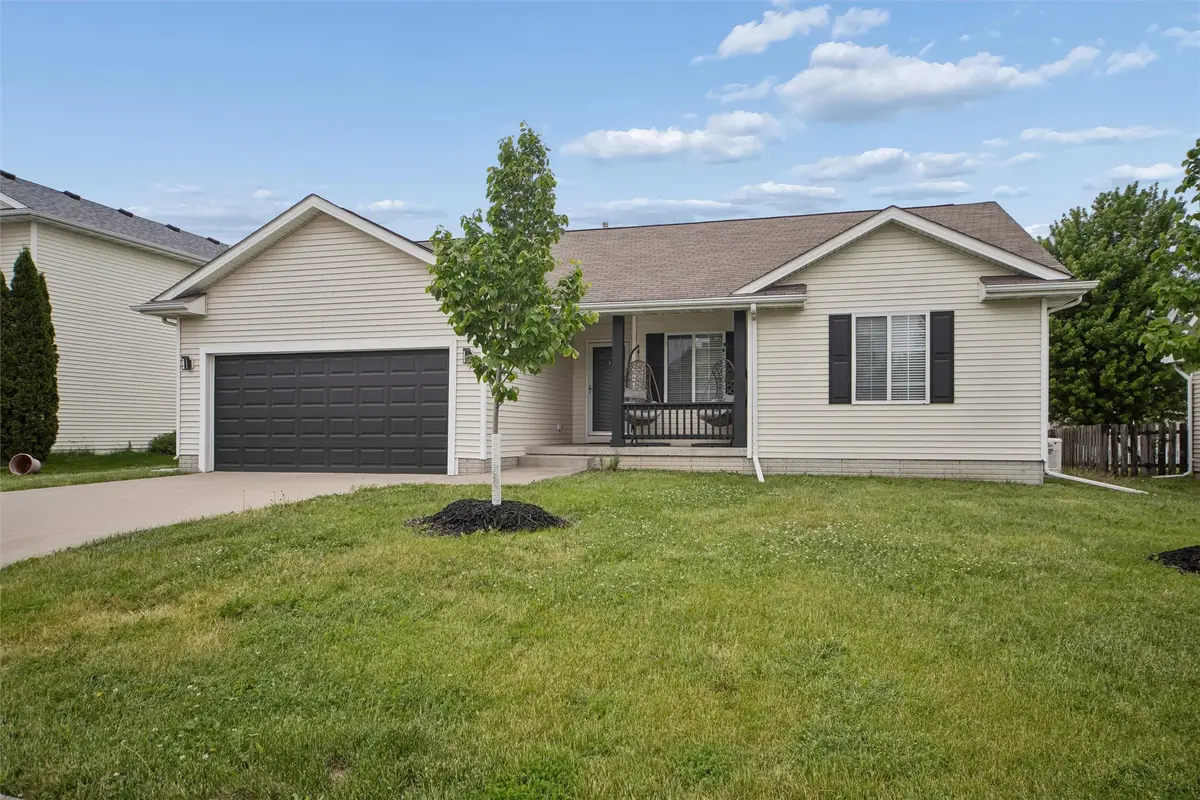 640 SE Cardinal Lane, Waukee, IA 50263 - #1