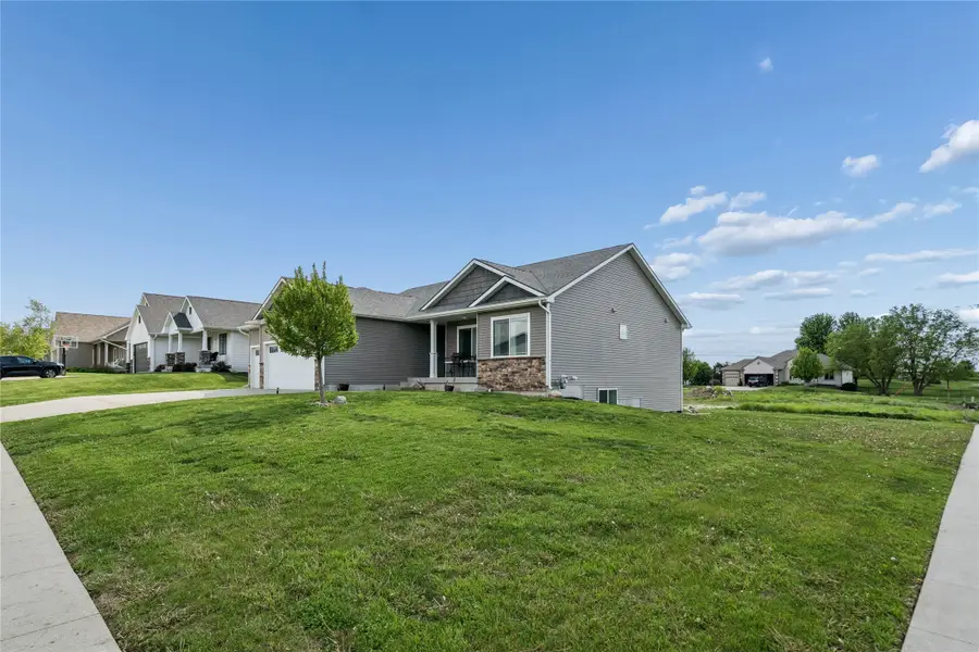 510 Big Bluestem Drive, Monroe, IA 50170 - #2