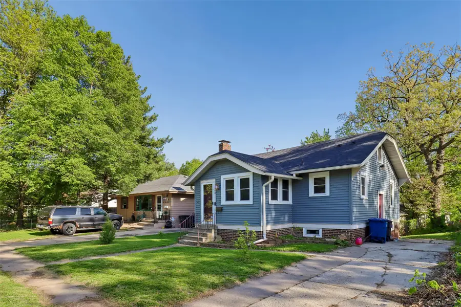 1300 Oak Park, Des Moines, IA 50313 - #2