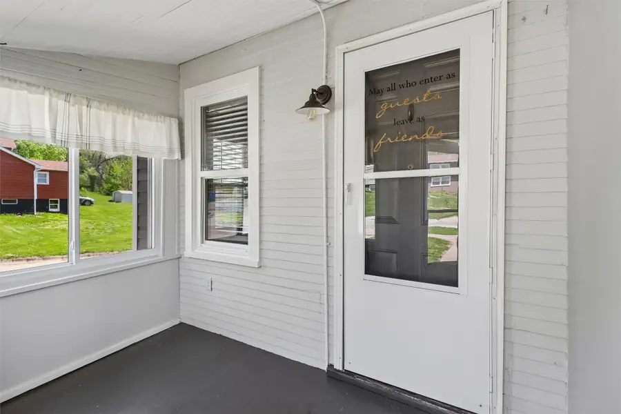 200 Fulton Drive, Des Moines, IA 50315 - #3