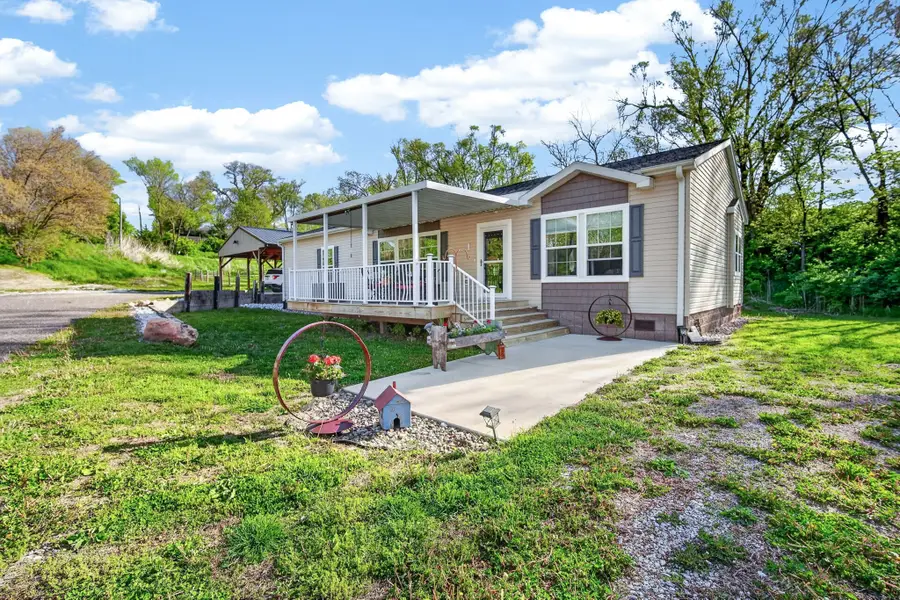 809 Ashton Avenue #B, Guthrie Center, IA 50115 - #2