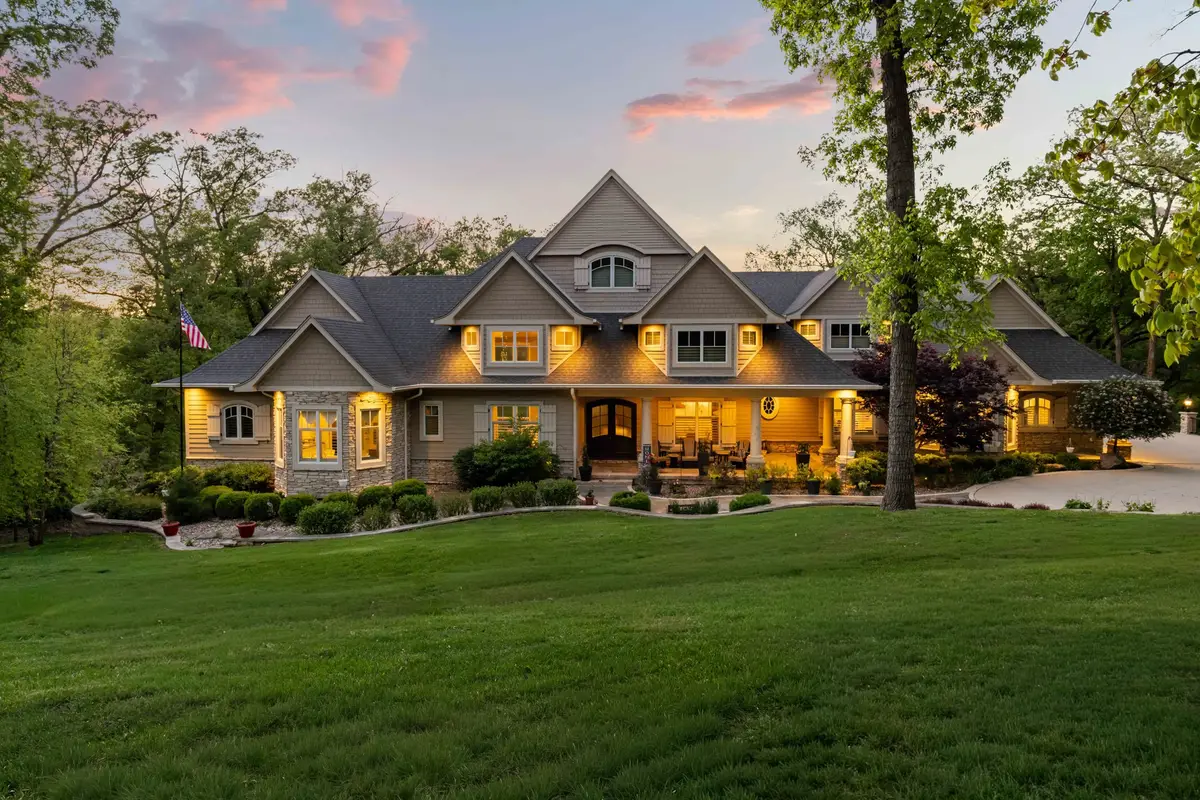 12993 Oak Brook Drive, Urbandale, IA 50323 - #1