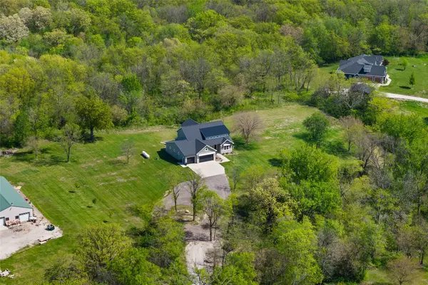 8656 NE 102nd Avenue, Bondurant, IA 50035