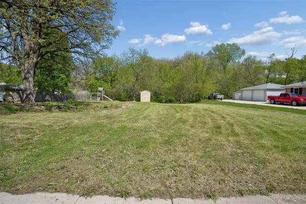3115 S Union Street, Des Moines, IA 50315