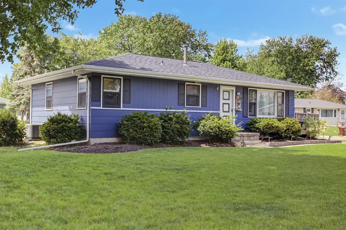 1860 9th Street Place, Nevada, IA 50201 - #1