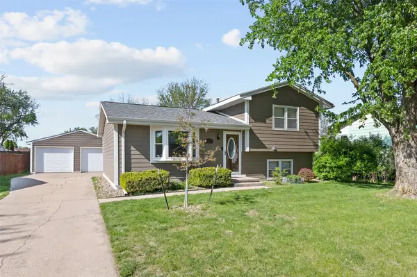 613 NE 7th Street, Grimes, IA 50111