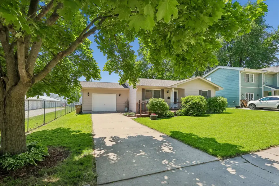 25 Elm Street, Carlisle, IA 50047 - #2