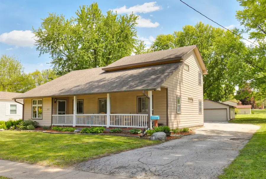 3211 56th Street, Des Moines, IA 50310 - #2
