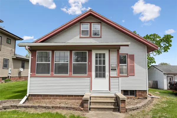 2204 1st Avenue, Perry, IA 500220