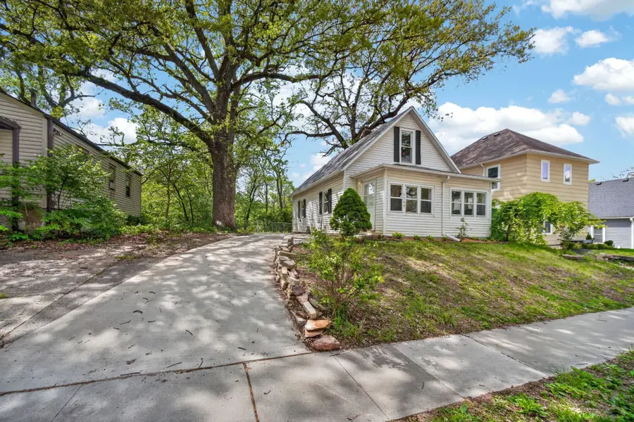 1540 33rd Street, Des Moines, IA 50311 - #2