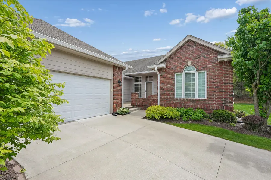 1902 NW 126th Street #1B, Clive, IA 50325 - #2