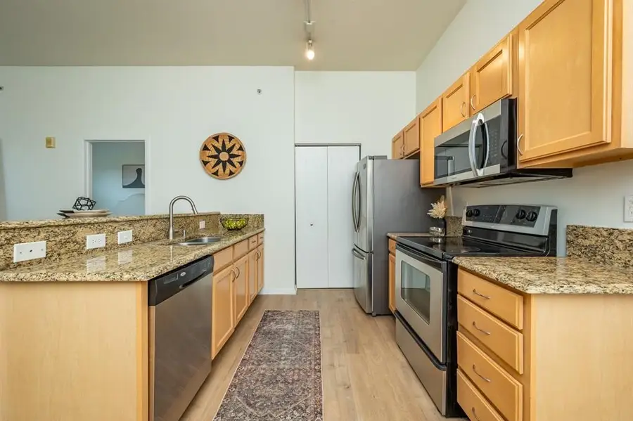 400 E Locust Street #207, Des Moines, IA 50309 - #3