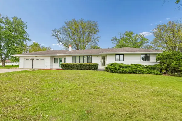 1405 Nile Kinnick Drive S, Adel, IA 50003