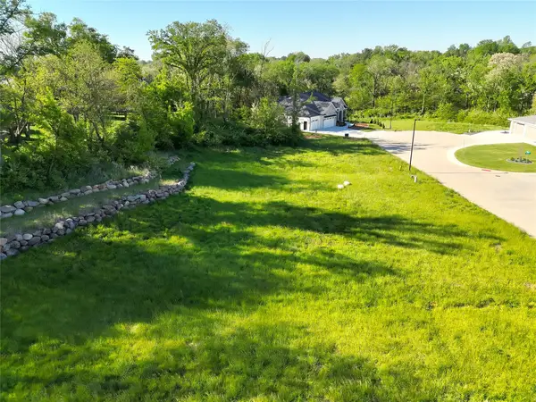 1122 S Wilder Place, West Des Moines, IA 50266